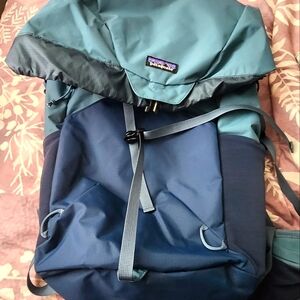 PATAGONIA HIKE BACKPACK NEW